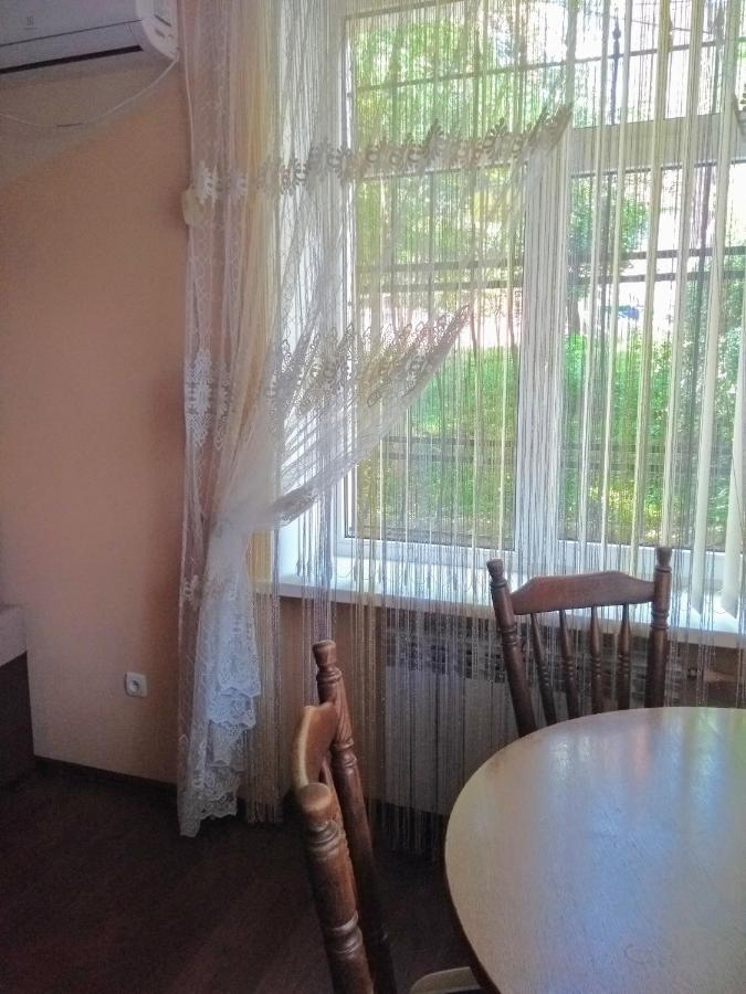 Apartments Comfortablе แชร์นิฟซี ภายนอก รูปภาพ